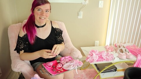 Vivre la vie d'un sissy sous la domination d'une femdom en POV avec Allywhorefrost porno transexuelle gratuit